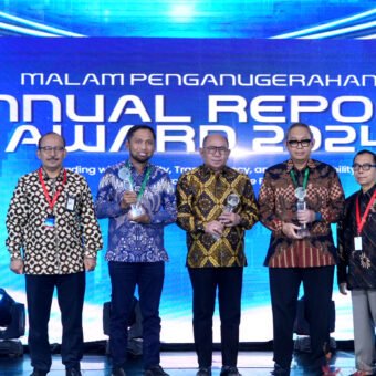 Bukit Asam Raih Juara I Kategori Perusahaan Go Publik Non Keuangan di Annual Report Awards 2024 Bukit Asam Raih Juara I Kategori Perusahaan Go Publik Non Keuangan di Annual Report Awards 2024