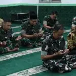 Korem 044/Garuda Dempo menggelar doa bersama dalam rangka menyambut Hari Juang TNI Angkatan Darat di Masjid Al Ikhlas Makorem 044/Gapo, Palembang, Jumat (12/12/2025).