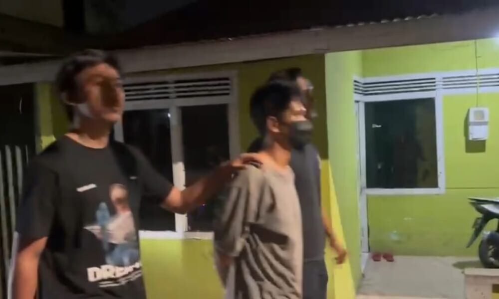 Pelaku utama penusukan sopir truk di Simpang Macan Lindungan, Dedek, berhasil diamankan tim gabungan Subdit Jatanras Polda Sumsel, Satreskrim Polrestabes Palembang, dan Unit Reskrim Polsek IB II.