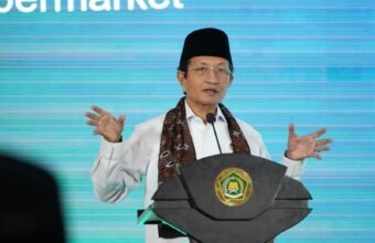 Menteri Agama Nasaruddin Umar saat menyampaikan keynote speech pada Lokakarya Kementerian Agama bertema “Mempersiapkan Umat Masa Depan” dalam rangka Rakernas Kemenag 2025 di Serpong, Tangerang, Senin (15/12/2025).