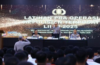 Polri menggelar Operasi Lilin-2025 dengan pendekatan humanis dan pelayanan publik untuk menjaga keamanan, ketertiban, serta kekhidmatan perayaan Natal dan Tahun Baru, sebagai wujud kehadiran negara dalam melindungi momentum sosial dan spiritual masyarakat.