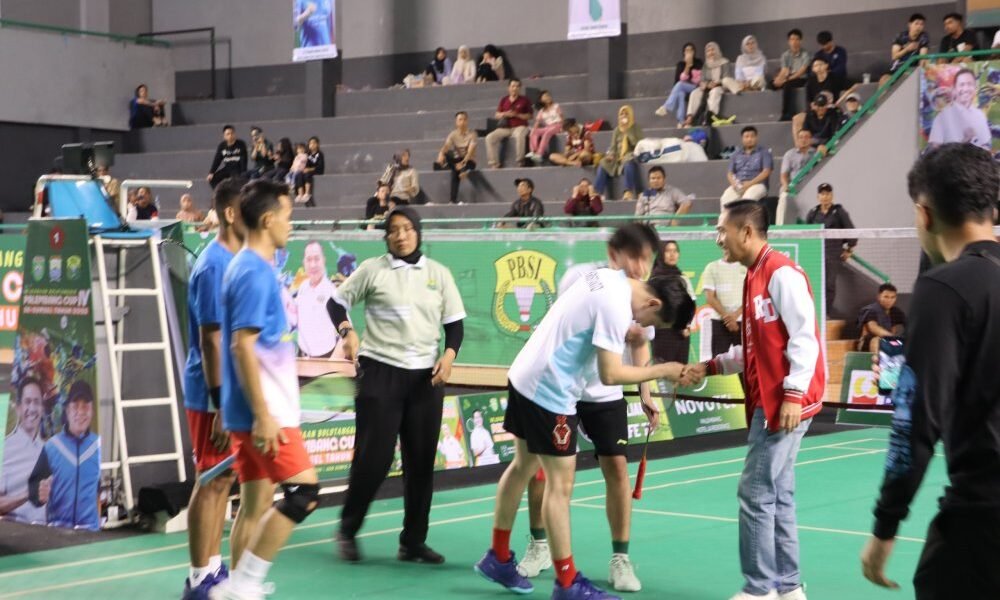 Wali Kota Palembang Drs. Ratu Dewa secara resmi menutup Kejuaraan Bulu Tangkis Palembang Cup IV 2025 di GOR Dempo, Jakabaring Sport City, Minggu (28/12/2025).