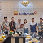 PT Bukit Asam Tbk sukses meraih predikat Badan Publik Informatif Tahun 2025 dengan nilai 94,84.