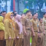 Suasana Apel Penutup Tahun 2025 Pemprov Sumsel yang dipimpin Sekda Edward Candra, menjadi penanda kesiapan ASN memasuki tahun 2026 dengan disiplin dan tanggung jawab.