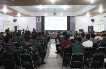 Korem 044/Gapo menggelar Rapat Anggota Tahunan (RAT) Primer Koperasi Kartika Gapo Tutup Buku Tahun 2025 yang berlangsung di Aula Makorem 044/Gapo, Jalan Jenderal Sudirman Km 4, Kota Palembang, Senin (12/1/2026).
