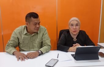 Penasihat hukum korban, Adv Hj Titis Rachmawati, SH MH CLA menilai menonaktifkan oknum dosen tersebut merupakan hal yang mendesak dan harus segera ditindaklanjuti.