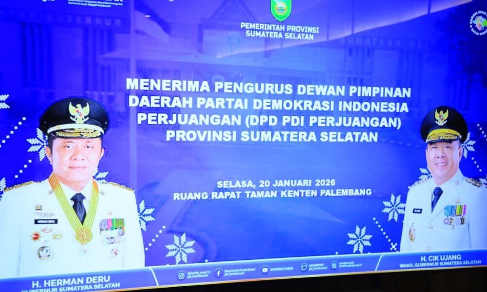 Gubernur Sumatera Selatan Herman Deru menerima audiensi Ketua DPD PDIP Sumsel Devi Suhartoni beserta jajaran pengurus di Ruang Rapat Taman Kenten, Selasa (20/1/2026) malam.