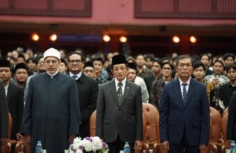 Menag Nasaruddin Umar menegaskan pentingnya menjaga lingkungan sebagai bagian dari tanggung jawab keagamaan saat berbicara di forum internasional Al-Azhar, Kairo.