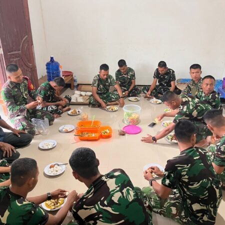 Penuh Keakraban dalam Kebersamaan, Satgas TMMD di Banyuasin Makan Bersama Tuan Rumah Penuh Keakraban dalam Kebersamaan, Satgas TMMD ke-127 TA 2026 Makan Bersama Tuan Rumah