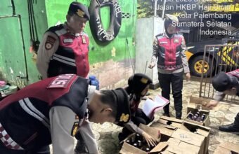 Operasi Pekat Musi 2026 Jelang Ramadan, Polda Sumsel Amankan Ratusan Botol Miras dari Warung di Palembang