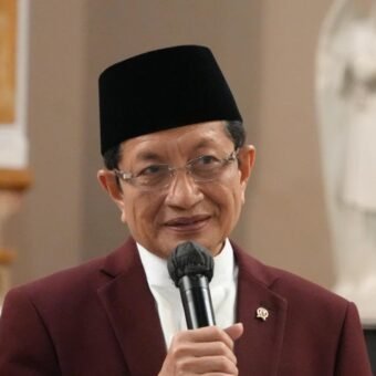 Imlek 2577 Kongzili, Menag: Semoga Tahun ini Membawa Kedamaian dan Kesejahteraan Imlek 2577 Kongzili, Menag: Semoga Tahun ini Membawa Kedamaian dan Kesejahteraan