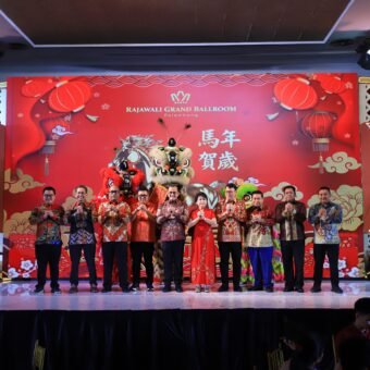 Hadiri Imlek Bersama Warga Tionghoa, Sekda Tegaskan Komitmen Harmoni dan Persatuan di Sumsel Hadiri Imlek Bersama Warga Tionghoa, Sekda Edward Candra Tegaskan Komitmen Harmoni dan Persatuan di Sumsel