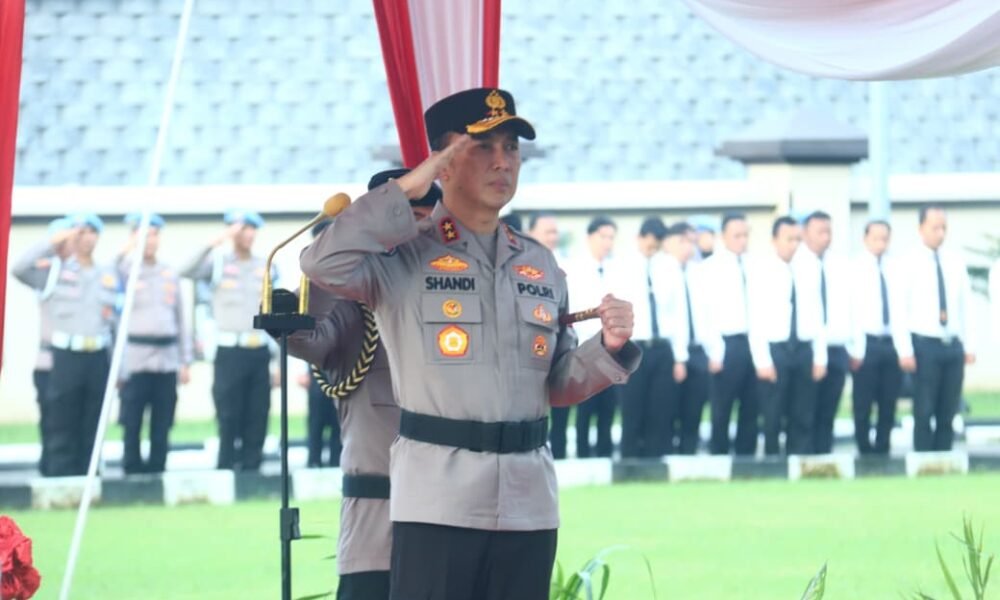 Pimpin Upacara Hari Kesadaran Nasional, Irjen Pol Sandi Tekankan Integritas Personel Polda Sumsel
