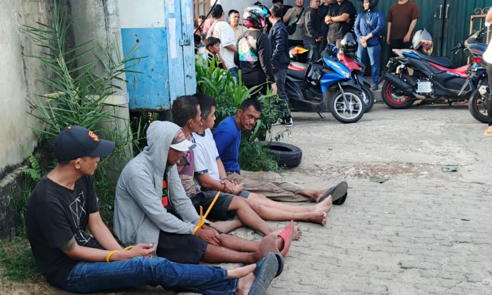 Tim Gabungan Gerebek Kampung Narkoba di Palembang, 5 Orang Ditangkap, Polisi Dilempar Air dan Batu