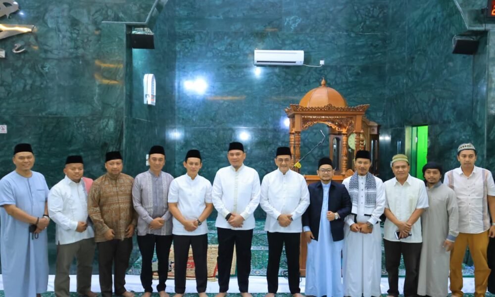 Perkuat Sinergi Pemprov dan DPRD Sumsel, Sekda Edward Candra Hadiri Pengajian Ramadan