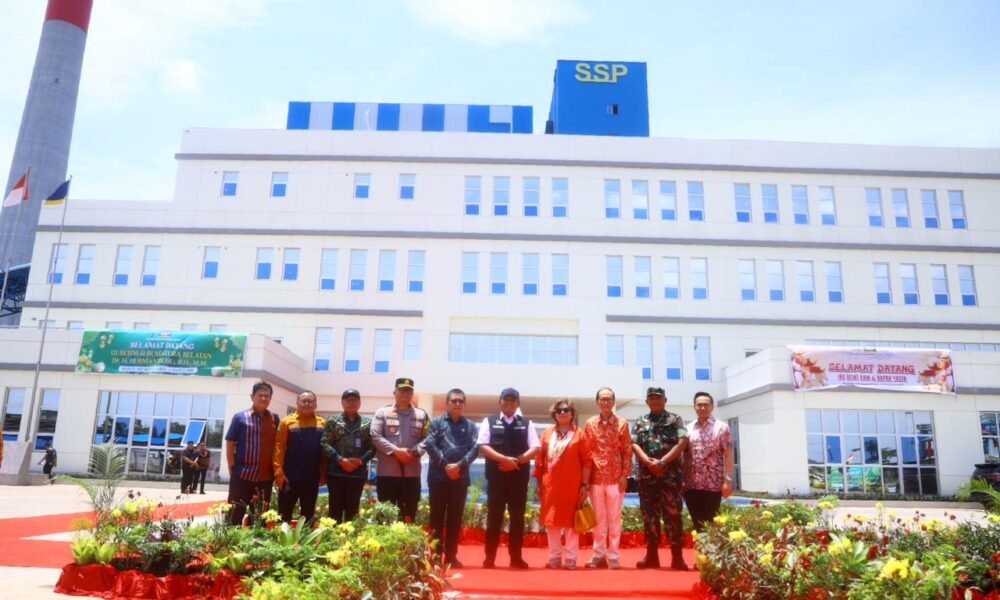 Tinjau Pemanfaatan Limbah Batu Bara untuk Produksi Konblok dan Paving, Herman Deru: Peluang Usaha