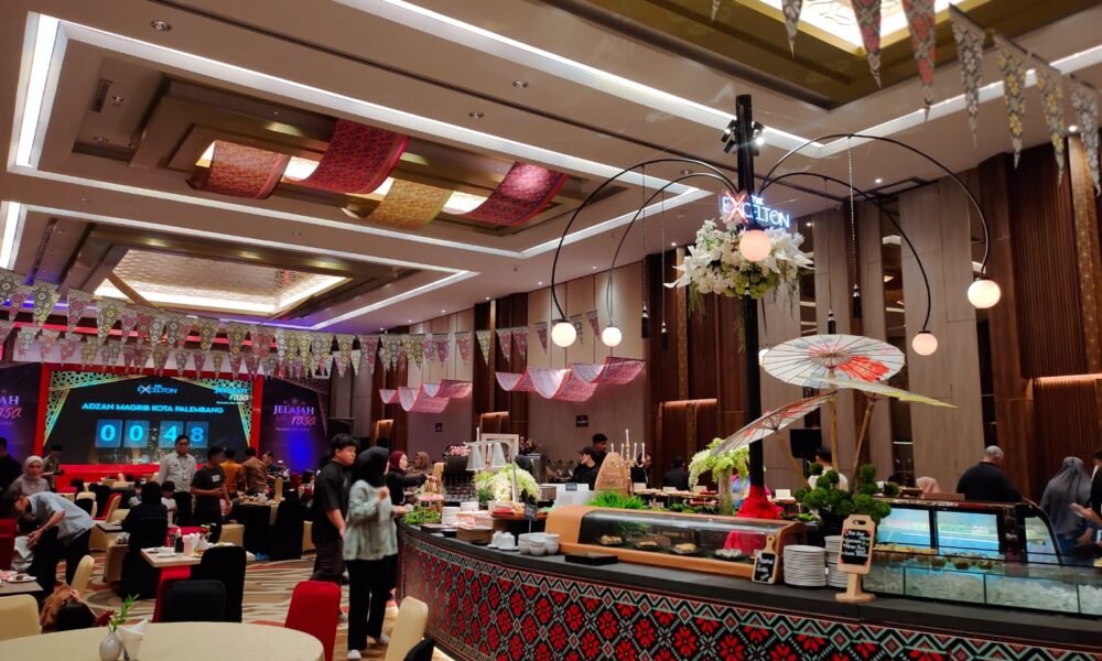 Selama bulan suci Ramadan, The Excelton Hotel Palembang dengan bangga mempersembahkan program berbuka puasa bertajuk “Jelajah Rasa Iftar Buffet”