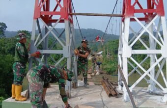 Kodam II/Sriwijaya Bangun 3 Jembatan Gantung, Komitmen TNI AD Dukung Pembangunan Infrastruktur di Daerah