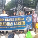 Manfaatkan Momen Ramadan, Forum Jurnalis Berbagi Bagikan Ratusan Takjil di Monpera