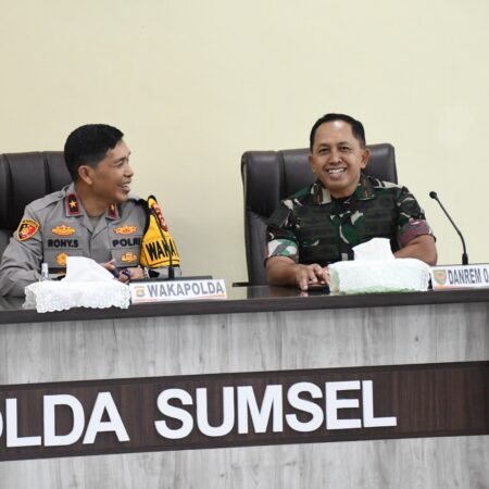 Terus Bersinergi dengan Polda Sumsel, Danrem 044/Gapo Dukung Operasi Ketupat 2026 Terus Bersinergi dengan Polda Sumsel, Danrem 044/Gapo Dukung Operasi Ketupat 2026