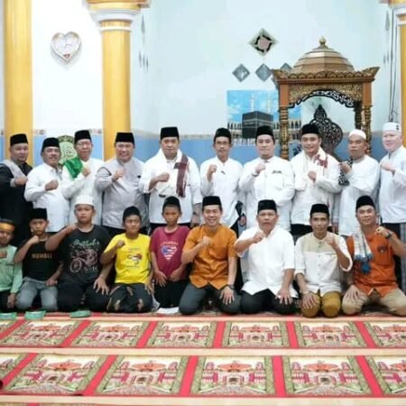 Safari Ramadan di Desa Majahtera, Bupati Banyuasin Komitmen Perbaiki Infrastruktur Jalan dan Jembatan Safari Ramadan di Desa Majahtera, Bupati Banyuasin Komitmen Perbaiki Infrastruktur Jalan dan Jembatan