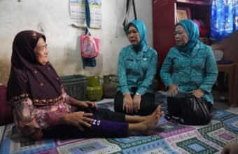 Jelang HUT HKG PKK, Feby Deru Berbagi Kebahagiaan dengan Warga Talang Kepuh