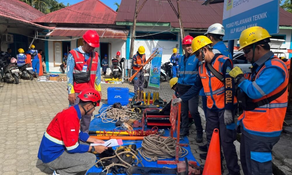 Perkuat Keandalan Listrik Selama Ramadan hingga Idulfitri, PLN ULP Muara Aman Siagakan Puluhan Personel