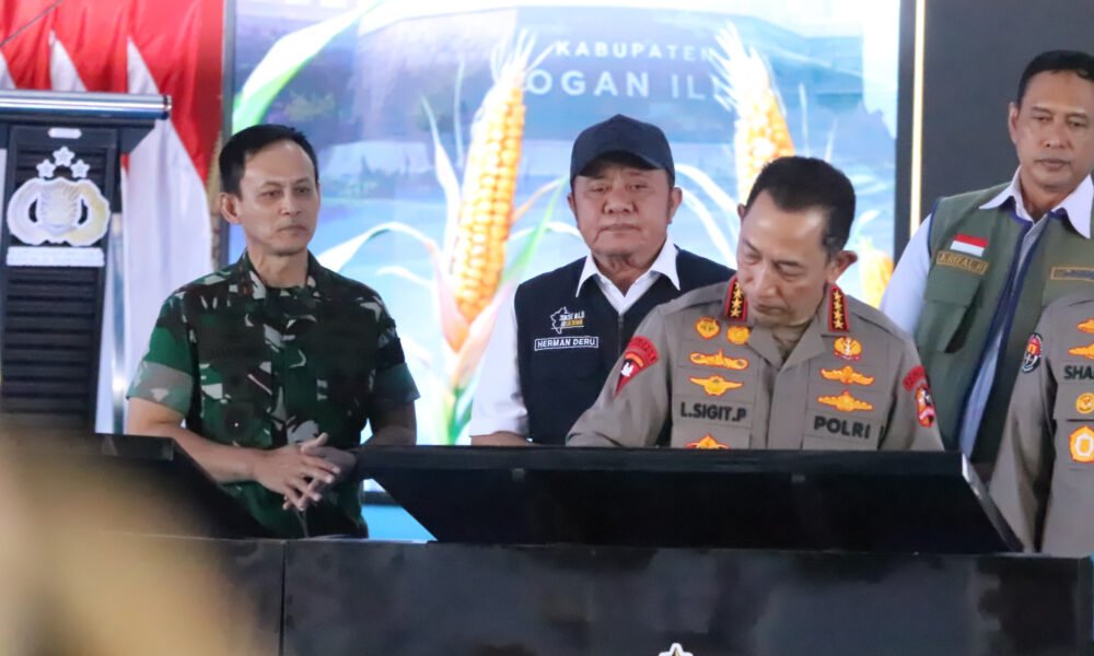 Perkuat Ketahanan Pangan, Pangdam II/Sriwijaya Dampingi Kapolri Taman Jagung Serentak di Ogan Ilir