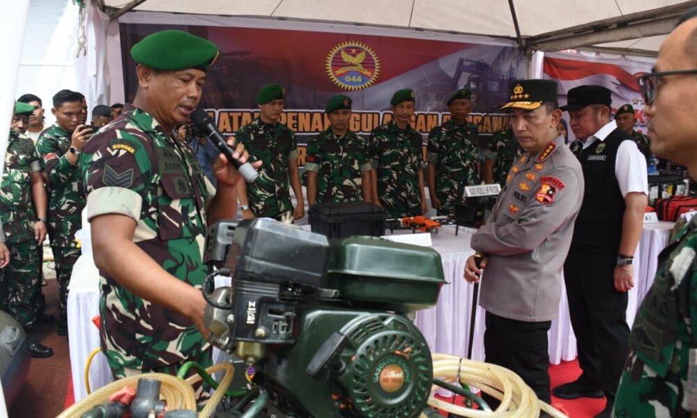 Kasrem 044/Gapo Hadiri Apel Ojol dan Buruh 'Nyago Bumi Sriwijaya Aman Bae' Bersama Kapolri di Palembang