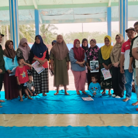 Tingkatkan Taraf Kesehatan Masyarakat Medco E&P Gelar Penyuluhan, Salurkan Ratusan Paket Pangan Tingkatkan Taraf Kesehatan Masyarakat Medco E&P Gelar Penyuluhan, Salurkan Ratusan Paket Pangan