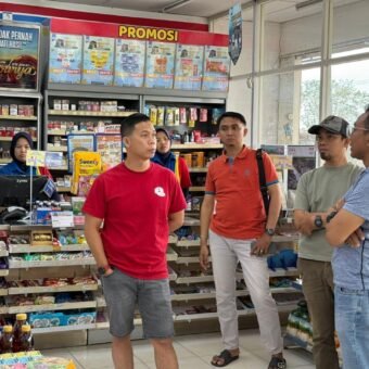 Polisi Buru 2 Perampok Bersenpi yang Todong Karyawan dan Gasak Rp16 Juta dari Indomaret Palembang Polisi Buru 2 Perampok Bersenpi yang Todong Karyawan dan Gasak Rp16 Juta dari Indomaret Palembang