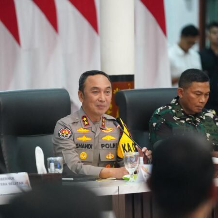 Operasi Ketupat Musi 2026 Dikawal Ketat, Kapolda Sumsel Pastikan Arus Mudik Aman Operasi Ketupat Musi 2026 Dikawal Ketat, Kapolda Sumsel Pastikan Arus Mudik Aman