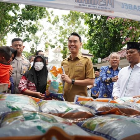 Program Berkah Jelang Idulfitri 1447 H, Pegawai Pemkab OKI Bantu Ribuan Warga Program Berkah Jelang Idulfitri 1447 H, Pegawai Pemkab OKI Bantu Ribuan Warga