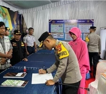 Tinjau Pospam hingga Pos Terpadu, Kapolres OKU Selatan Berikan Arahan ke Personel