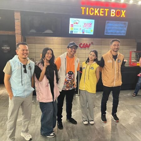 Palembang Jadi Titik Pendaratan Film ‘Pelangi di Mars’, Bawakan Mimpi Anak yang Tak Terbatas Palembang Jadi Titik Pendaratan Film 'Pelangi di Mars', Bawakan Mimpi Anak yang Tak Terbatas