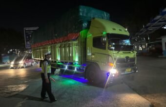 Amankan Jalur Lintas Palembang, 80 Truk Sumbu Tiga Dihentikan dalam Operasi KRYD