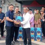 Wujud Kepedulian, Rutan Palembang Berikan Bantuan Sosial untuk Keluarga Warga Binaan dan Warga Sekitar