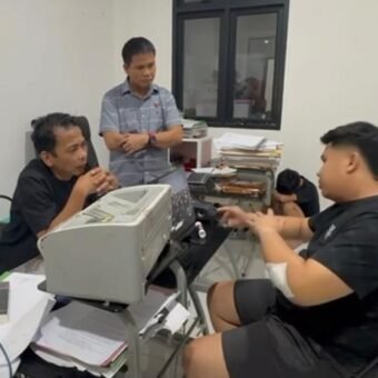 Pelaku Penikaman di DA 41 Club saat Lebaran Serahkan Diri ke Jatanras Polda Sumsel Pelaku Penikaman DA 41 Club saat Lebaran Serahkan Diri ke Jatanras Polda Sumsel