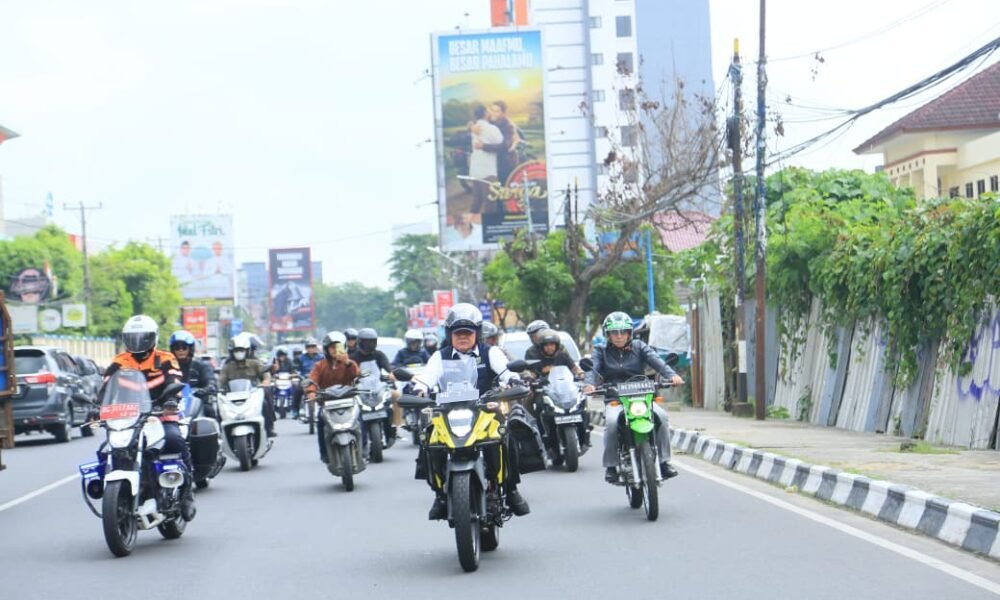 Motoran ke Banyuasin, Herman Deru Tanam Padi, Safari Jumat hingga Tinjau Kampung Wisata Al-Munawar