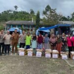 Polres OKU Selatan Salurkan Bantuan dan Siagakan Personel di Lokasi Bencana Banjir Bandang dan Longsor