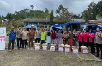 Polres OKU Selatan Salurkan Bantuan dan Siagakan Personel di Lokasi Bencana Banjir Bandang dan Longsor