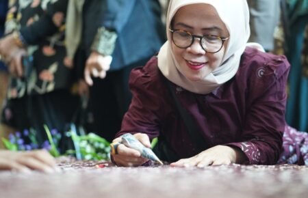 Ketua TP PKK Sumsel Feby Deru Evaluasi 10 Program Pokok PKK