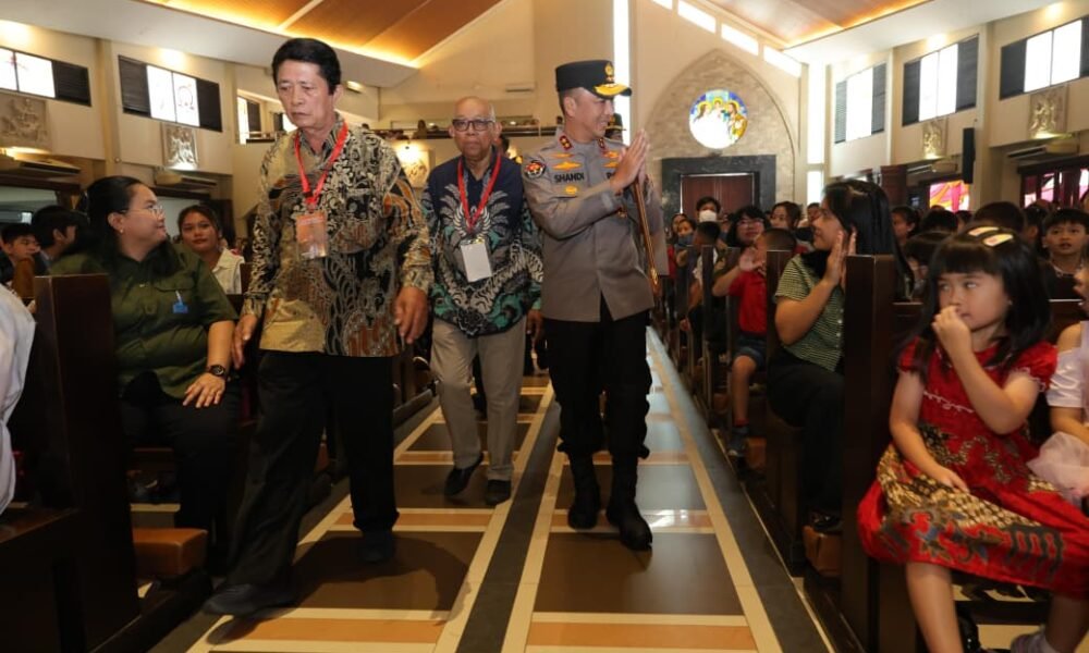 Sapa Jemaat Santo Yoseph, Kapolda Sandi Nugroho Ajak Gotong Royong Jaga Kamtibmas Bumi Sriwijaya