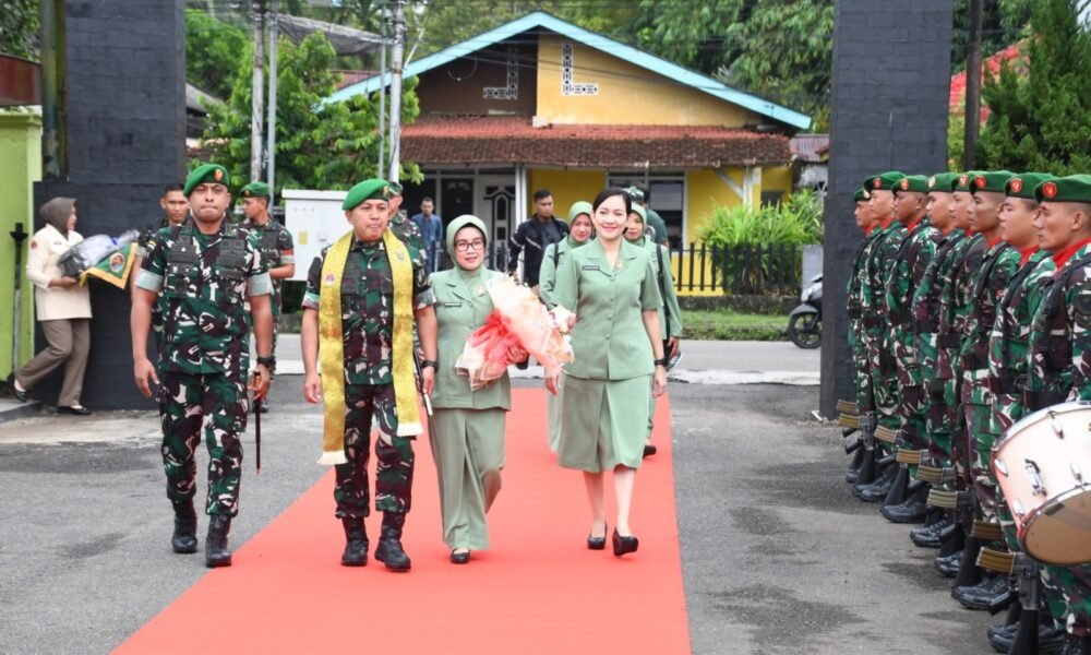 Kunjungan Perdana ke Lubuklinggau, Danrem 044/Gapo Bangun Semangat dan Kedekatan dengan Prajurit