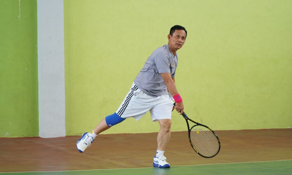 Jaga Stamina, Pangdam II Sriwijaya Olahraga Tenis Lapangan di Korem 044/Gapo