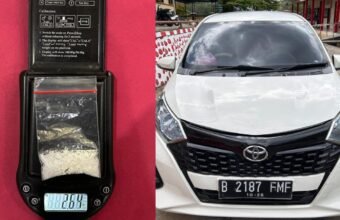 Mobil Plat Luar Mencurigakan Melintas di Empat Lawang, Polisi Temukan Sabu dan Senjata Tajam