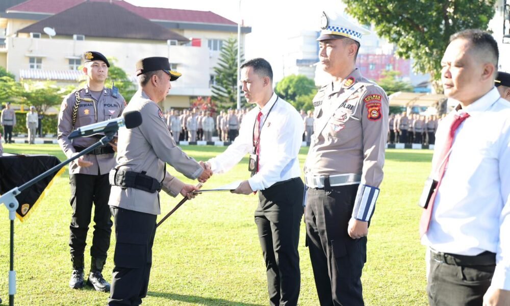 Apresiasi Capaian Internasional hingga Inovasi, 48 Personel Berprestasi Terima Penghargaan Kapolda Sumsel