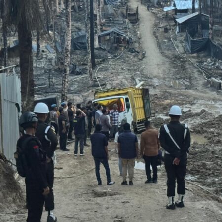 Konsistensi Penegakan Hukum, Personel Gabungan Tindak Tegas Tambang Liar di Muba Konsistensi Penegakan Hukum, Personel Gabungan Tindak Tegas Tambang Liar di Muba