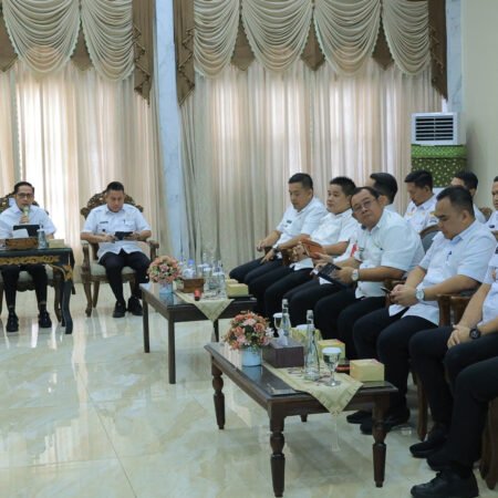 Tak Lagi Sekadar Imbauan, Sanksi Tegas untuk Pembuang Sampah Sembarangan di Palembang