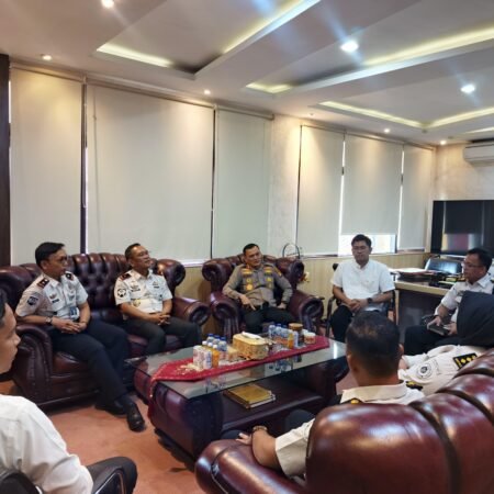 Kepala Rutan Palembang Jalin Komunikasi yang Lebih Intensif dengan Kajari dan Kapolrestabes Kepala Rutan Palembang Jalin Komunikasi yang Lebih Intensif dengan Kajari dan Kapolrestabes
